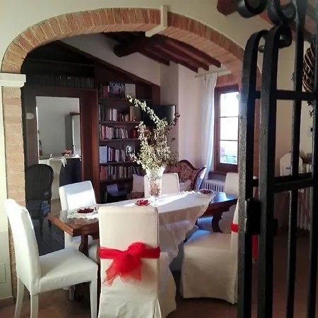 La Casa Di Assunta Bed & Breakfast 3*